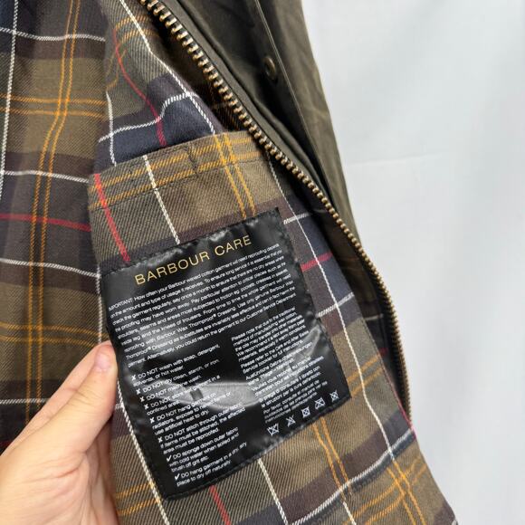 Barbour The Original Barbour Tartan Coat - Picture 5 of 6